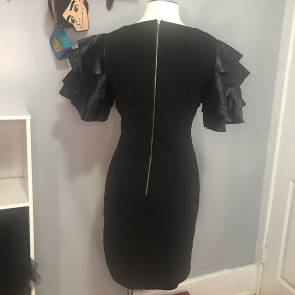 Black dress - Picture 2 of 3